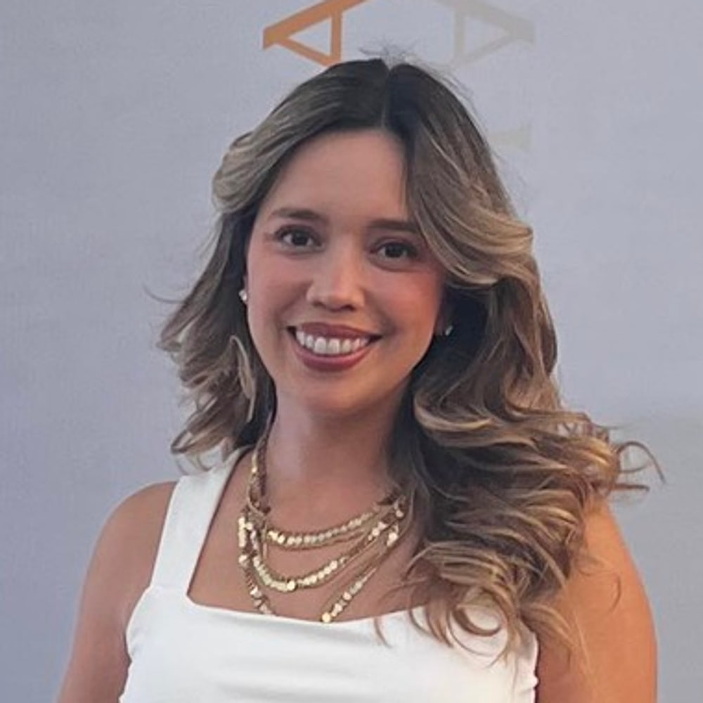 Yasna Vásquez